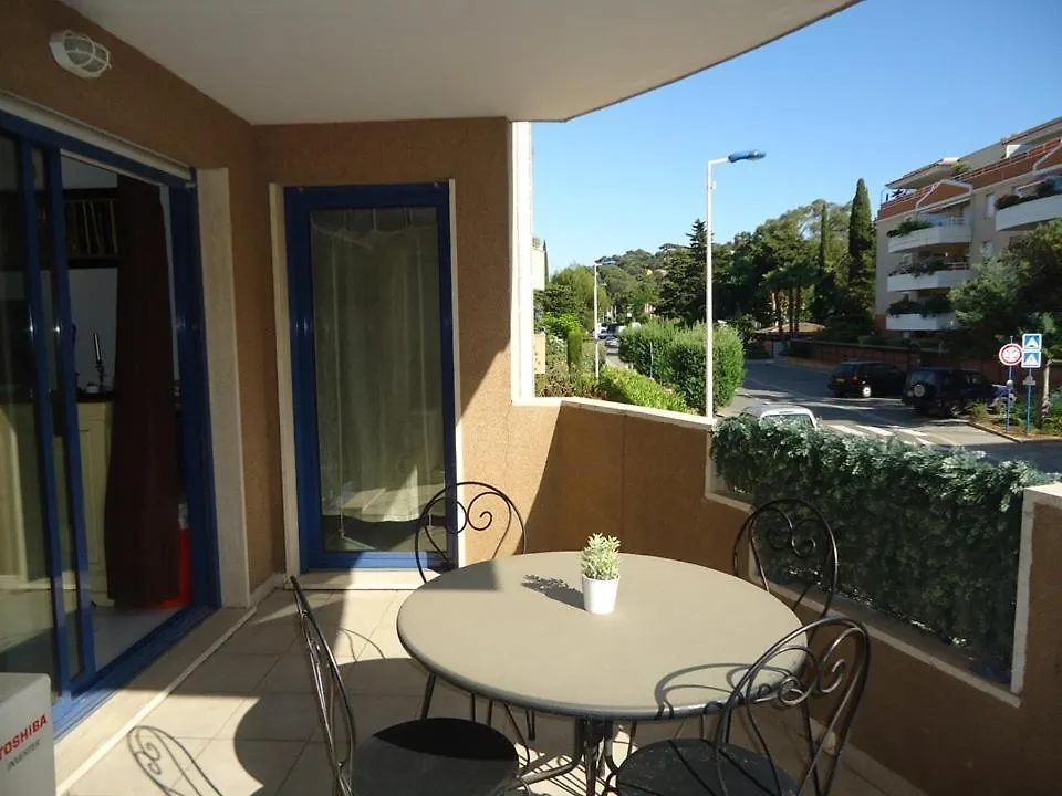 Joli 2 Pieces Climatise Avec Terrasse Lägenhet Cavalaire-sur-Mer
